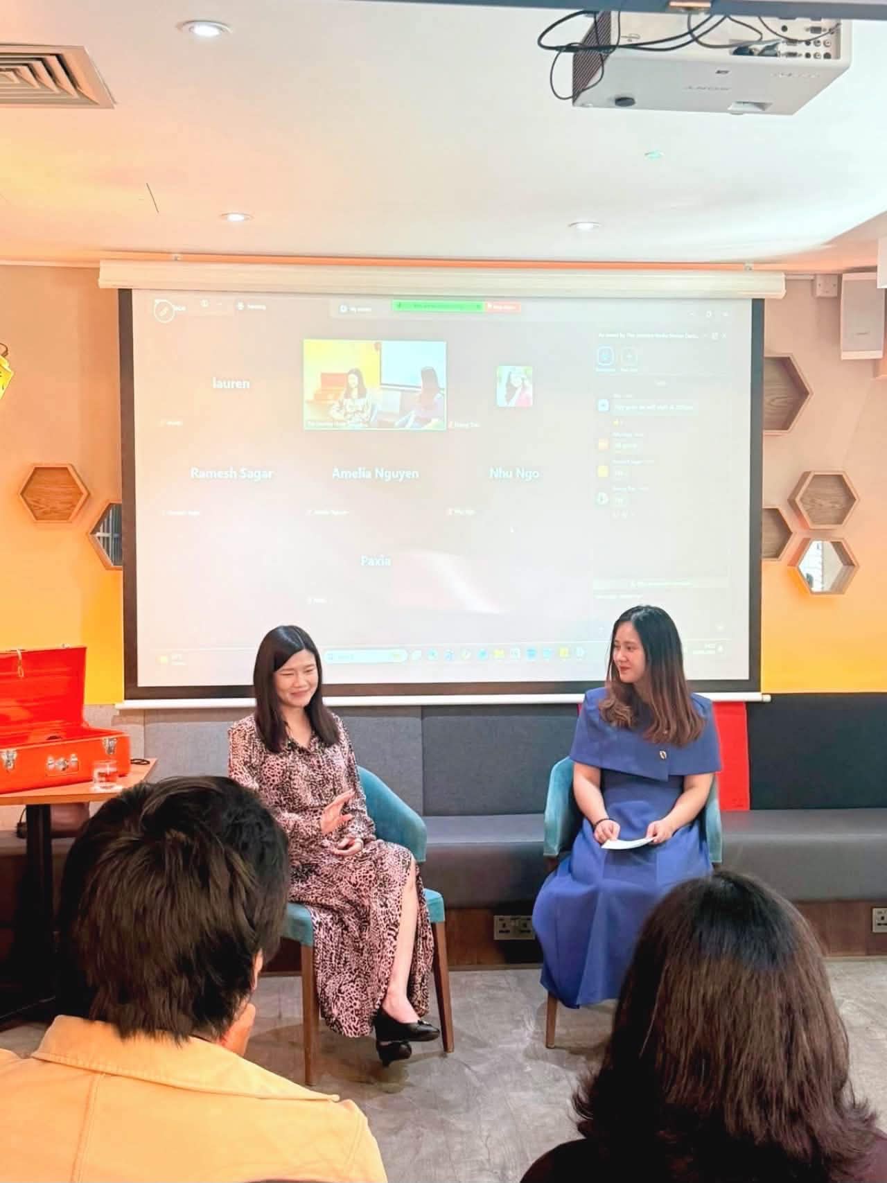 Hybrid event with online attendees